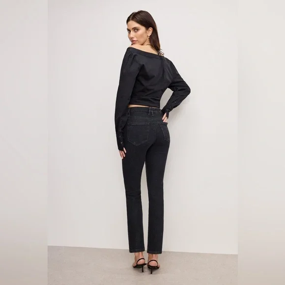 Good American Good Classic Straight Leg Jeans in Black308 - Picture 4 of 10